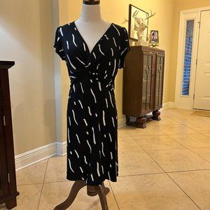 Loft Black & White Faux Wrap Knit Dress M Medium Excellent